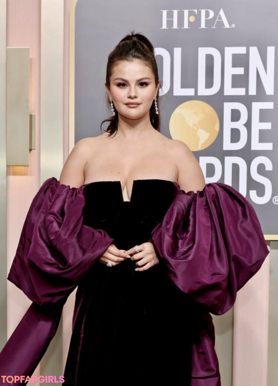 Naakte gelekte OnlyFans-foto van Selena Gomez #1695