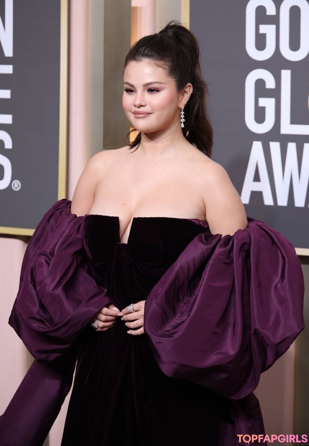 Naakte gelekte OnlyFans-foto van Selena Gomez #1703