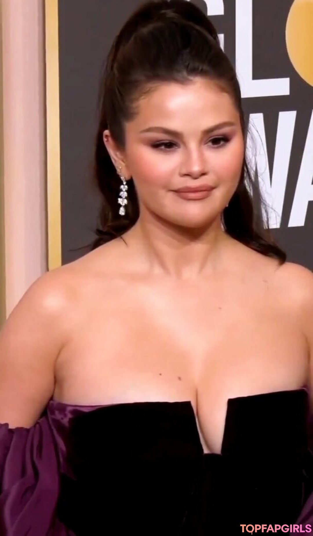 Naakte gelekte OnlyFans-foto van Selena Gomez #1712