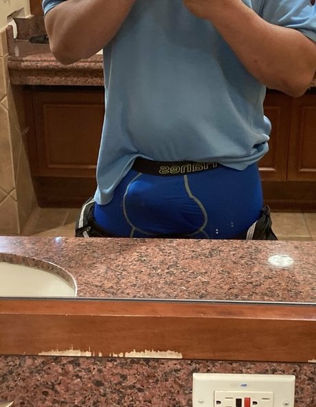 Naakte gelekte OnlyFans-foto van Realbrandon818