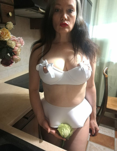 Naakte gelekte OnlyFans-foto van Etsy