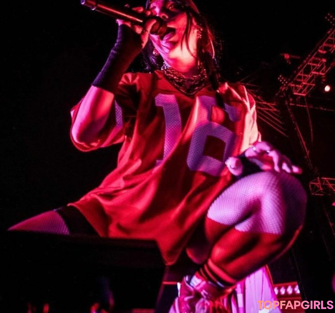 Naakte gelekte OnlyFans-foto van Billie Eilish #1039