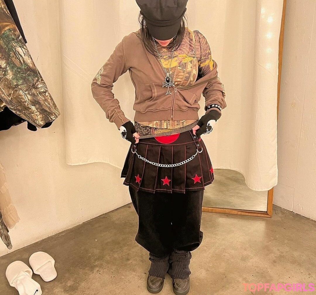 Naakte gelekte OnlyFans-foto van Billie Eilish #1148