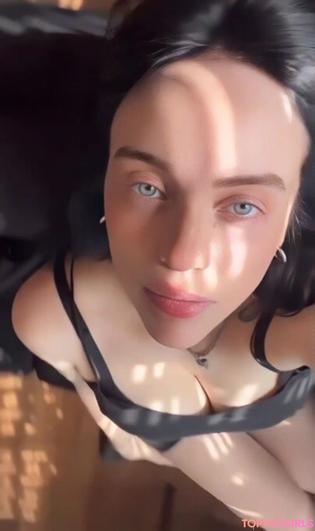 Naakte gelekte OnlyFans-foto van Billie Eilish #1164