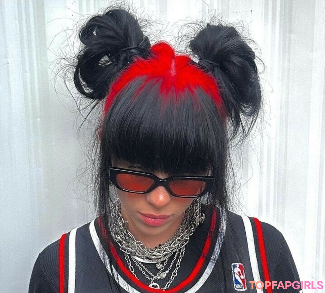 Naakte gelekte OnlyFans-foto van Billie Eilish #1356