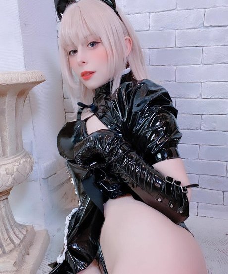 Naakte gelekte OnlyFans-foto van Yuriko Tiger
