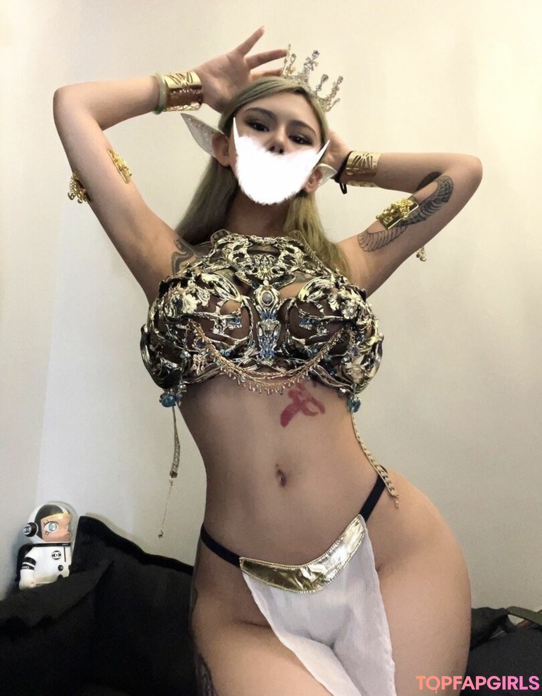 Naakte gelekte OnlyFans-foto van Deerwhite #1035