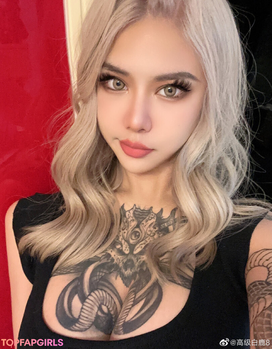 Naakte gelekte OnlyFans-foto van Deerwhite #1089