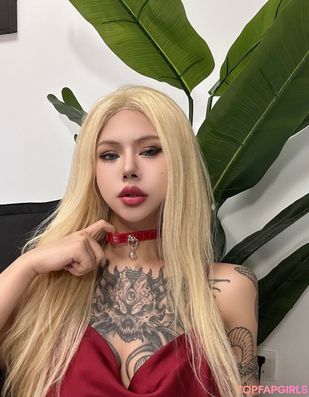 Naakte gelekte OnlyFans-foto van Deerwhite #1280