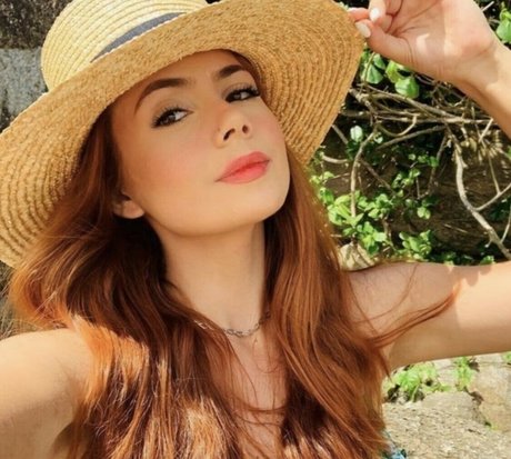 Naakte gelekte OnlyFans-foto van Meninas De Curitiba