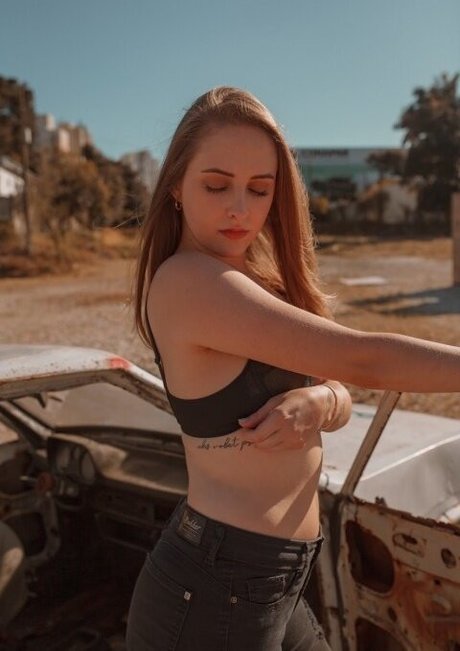 Naakte gelekte OnlyFans-foto van Meninas De Curitiba