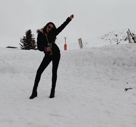 Naakte gelekte OnlyFans-foto van Clelia Theodorou