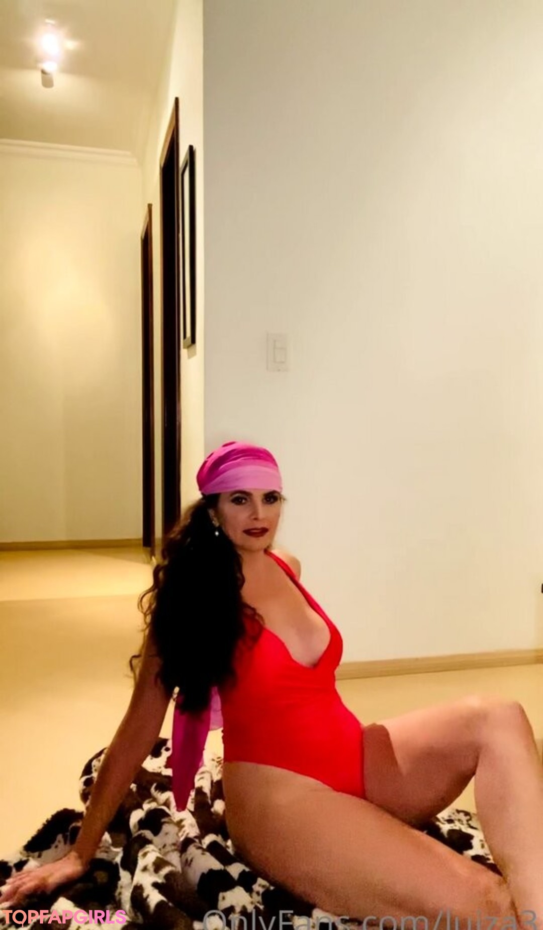 Naakte gelekte OnlyFans-foto van Luiza Ambiel #1050