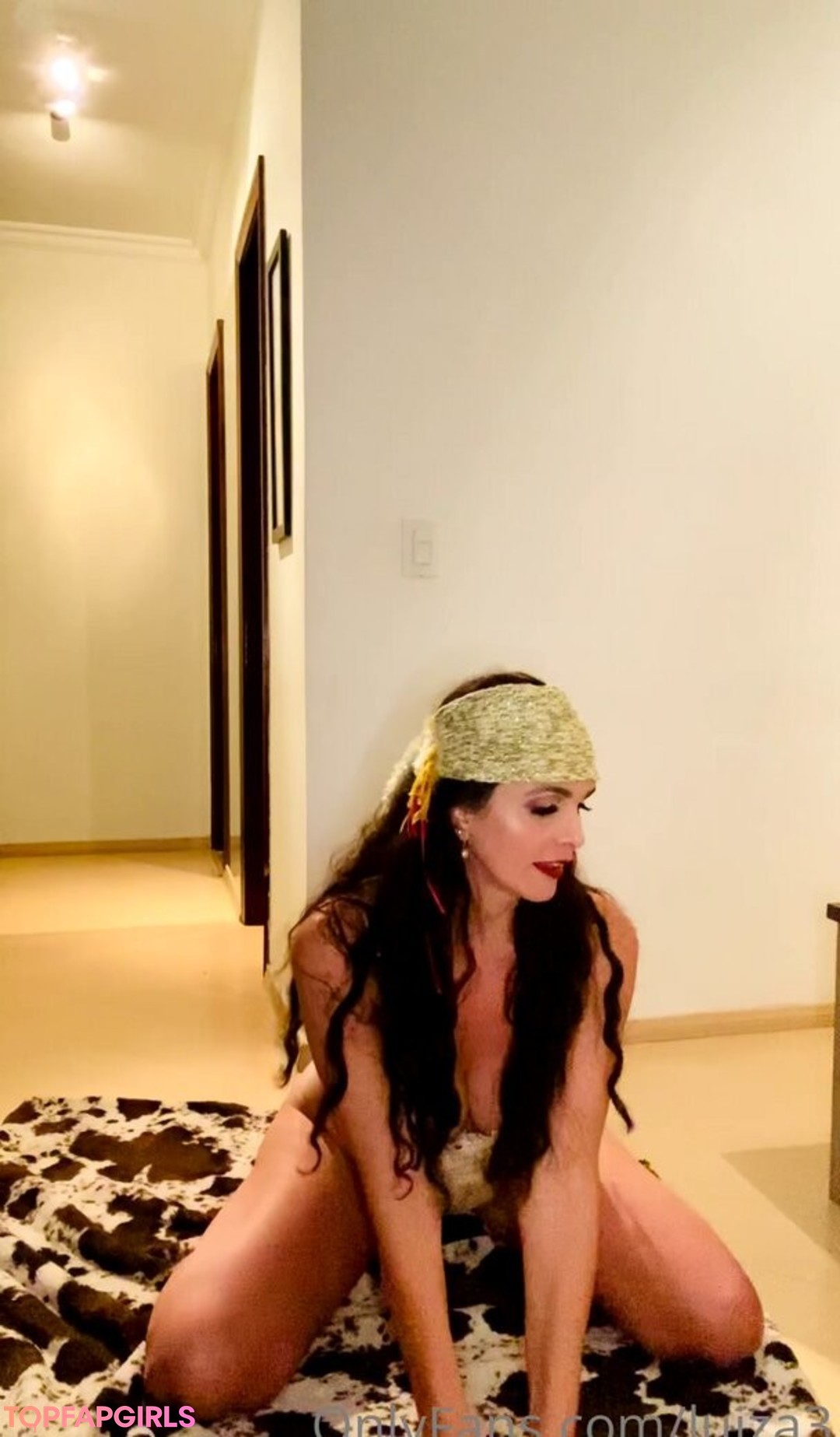 Naakte gelekte OnlyFans-foto van Luiza Ambiel #1072