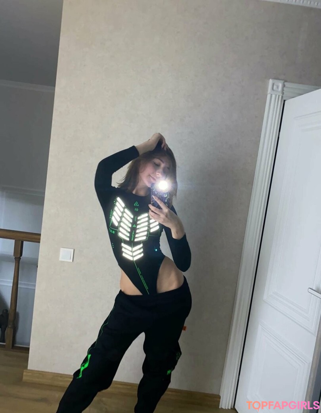 Naakte gelekte OnlyFans-foto van Zefirkanatsuki #106 Naakte gelekte OnlyFans-foto van Zefirkanatsuki #106