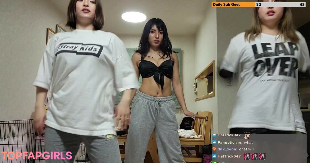 Naakte gelekte OnlyFans-foto van Meowko #1816
