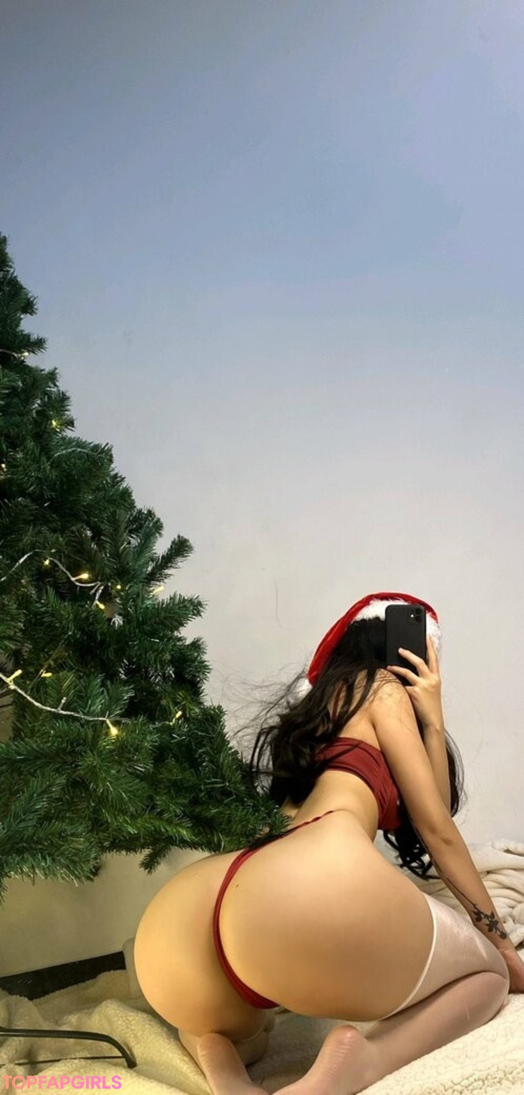 Naakte gelekte OnlyFans-foto van Qiaoniutt #1023