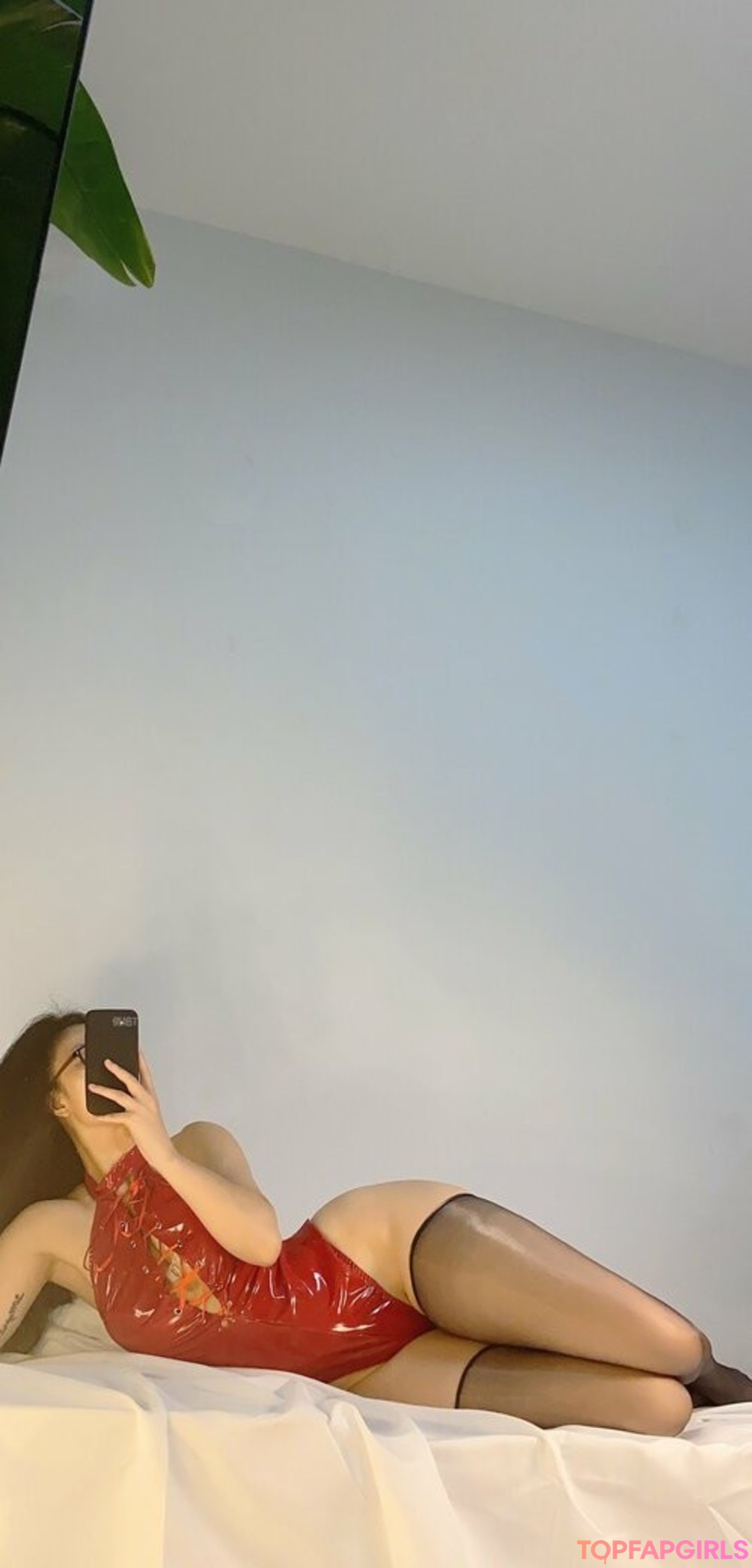 Naakte gelekte OnlyFans-foto van Qiaoniutt #1095