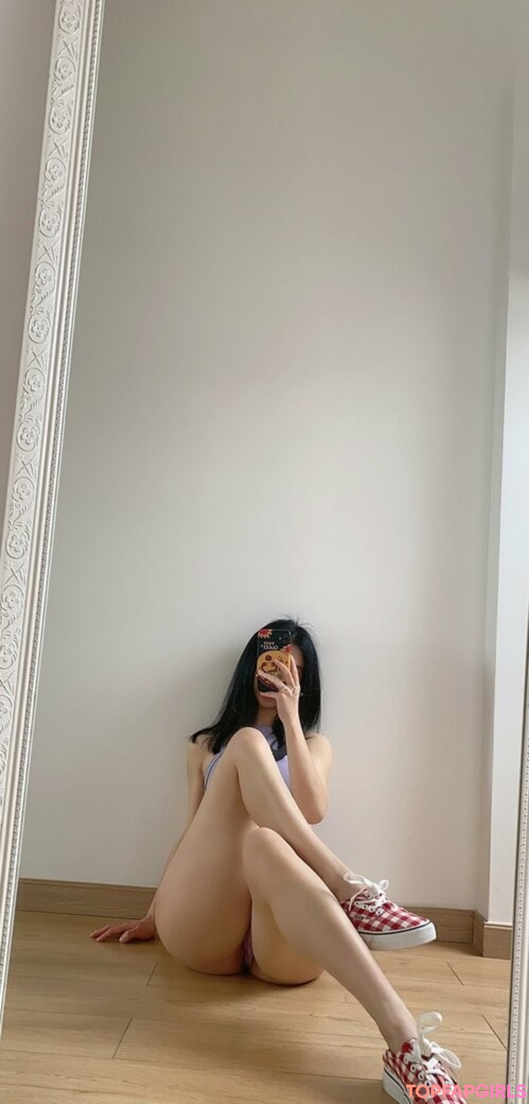 Naakte gelekte OnlyFans-foto van Qiaoniutt #1223