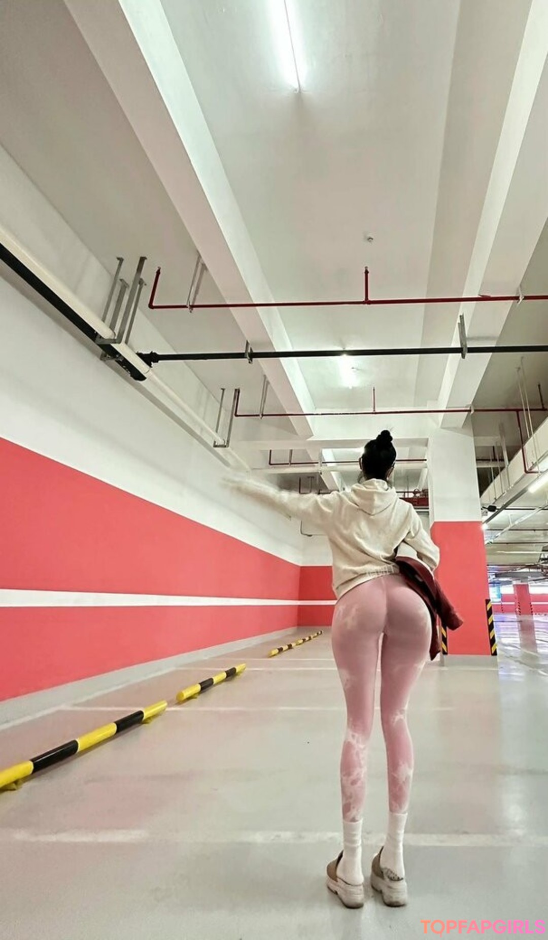 Naakte gelekte OnlyFans-foto van Qiaoniutt #1239