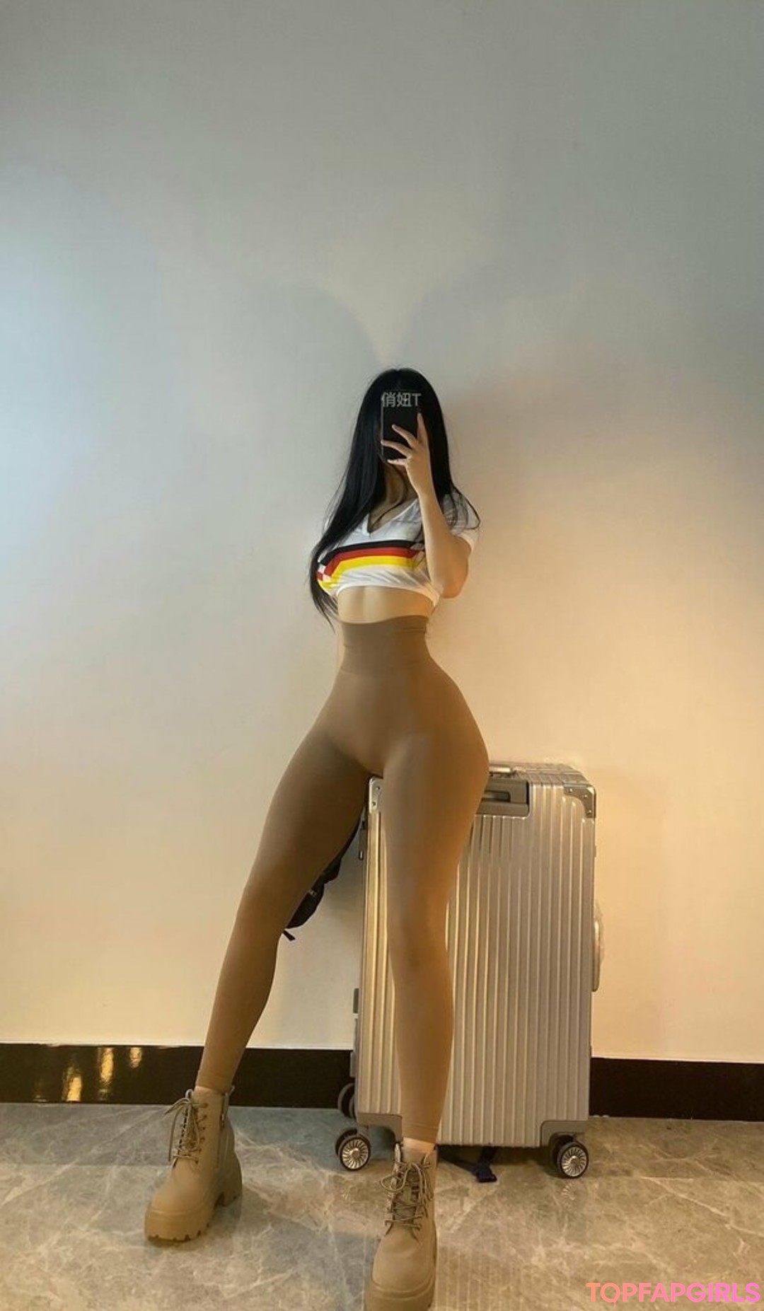 Naakte gelekte OnlyFans-foto van Qiaoniutt #1325