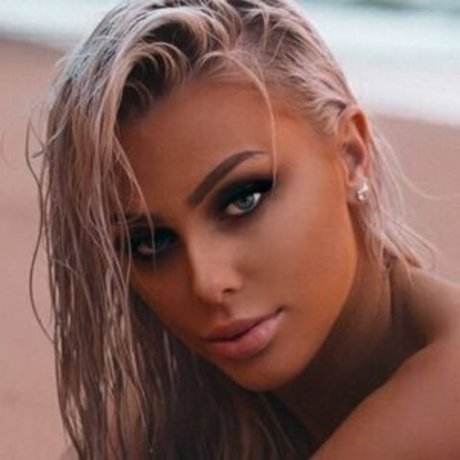 Naakte gelekte OnlyFans-foto van Kirra Wren