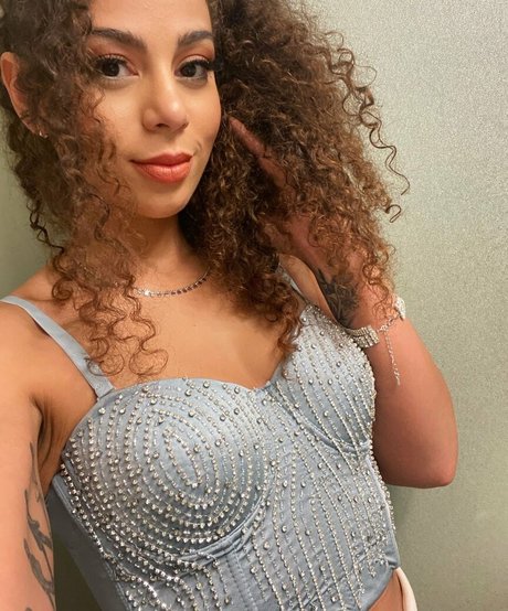 Samantha Irvin