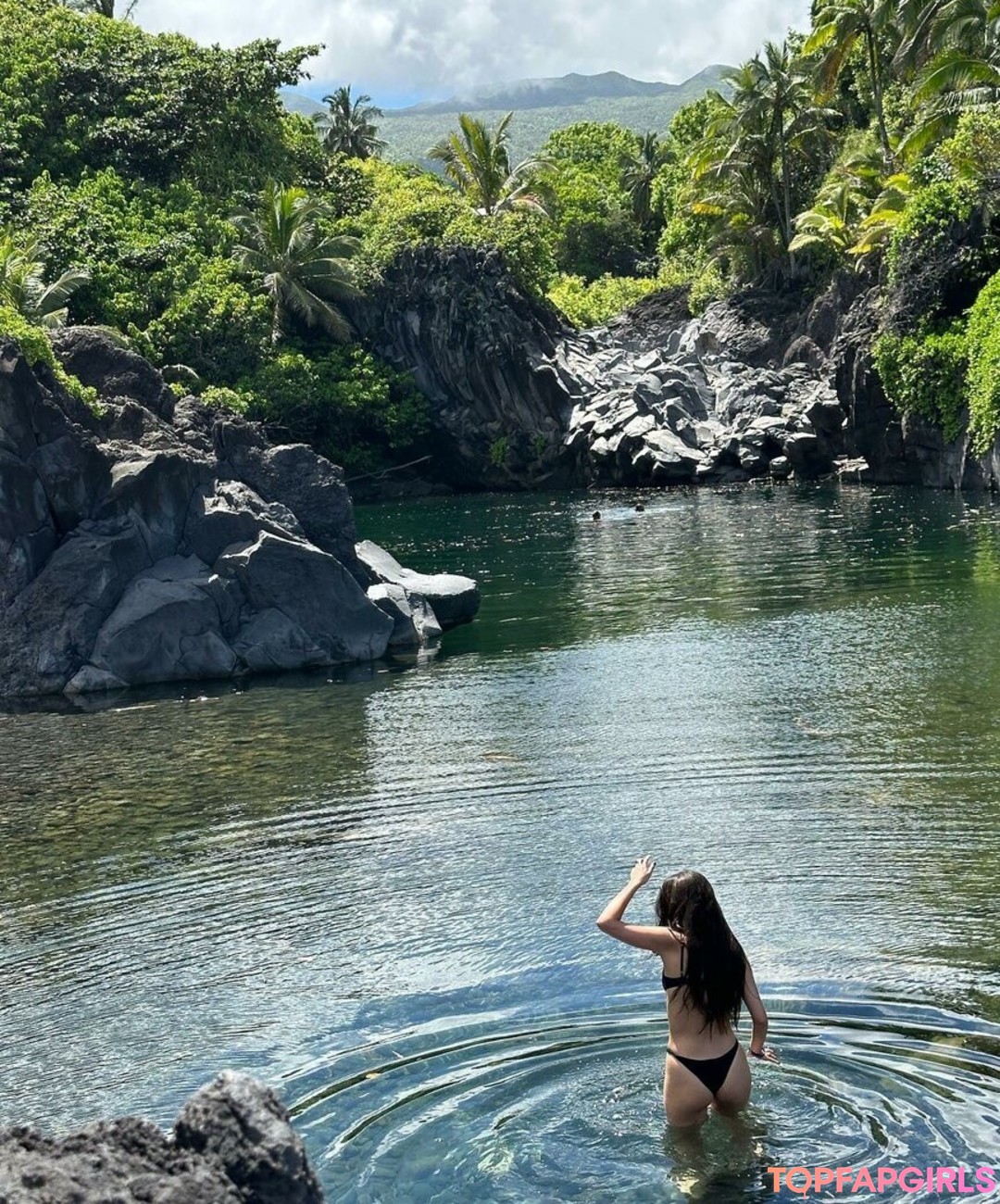 Naakte gelekte OnlyFans-foto van Olivia Rodrigo #1354