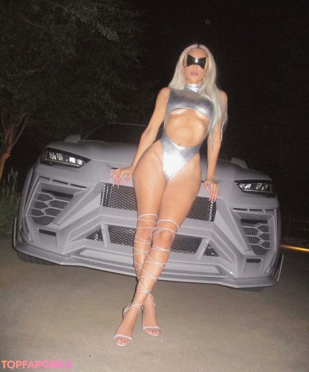 Naakte gelekte OnlyFans-foto van Kim Kardashian #1031