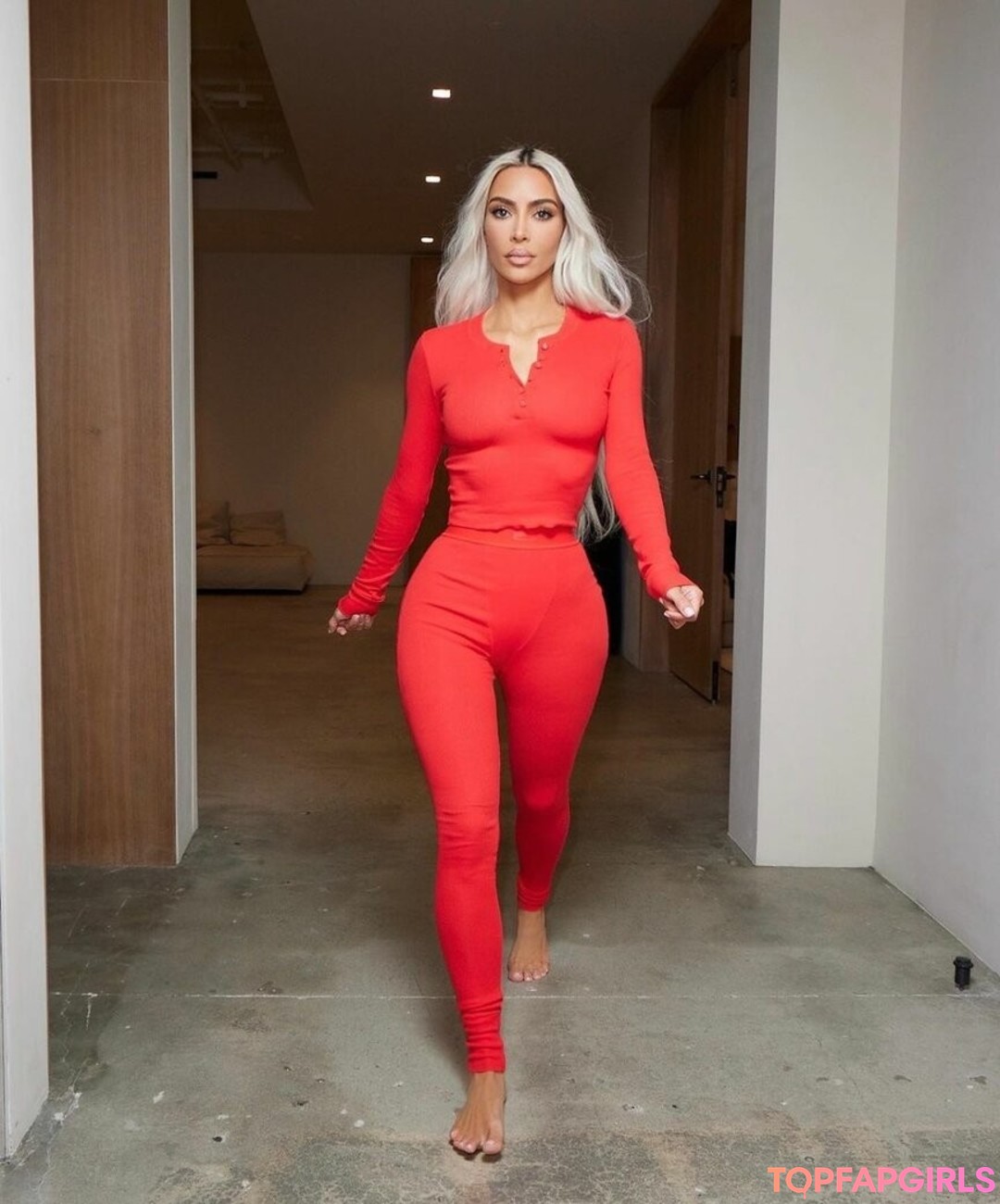 Naakte gelekte OnlyFans-foto van Kim Kardashian #1144