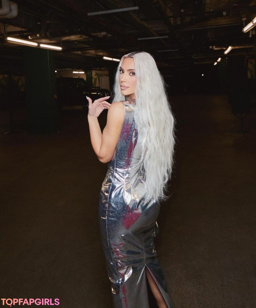 Naakte gelekte OnlyFans-foto van Kim Kardashian #1152