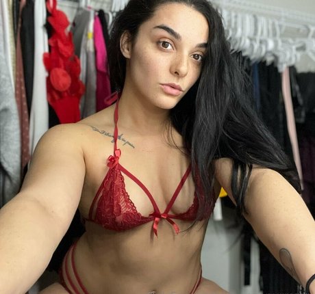 Naakte gelekte OnlyFans-foto van Deonna Purrazzo