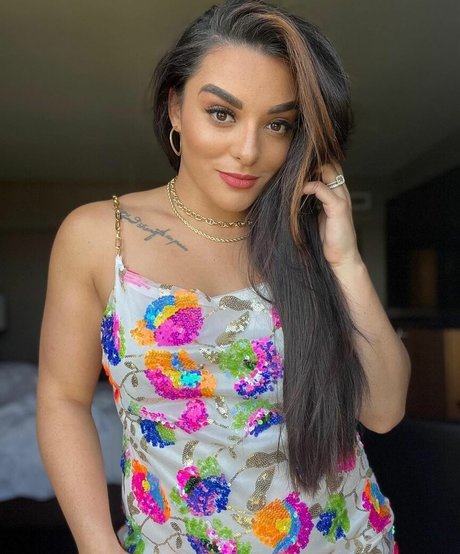 Naakte gelekte OnlyFans-foto van Deonna Purrazzo