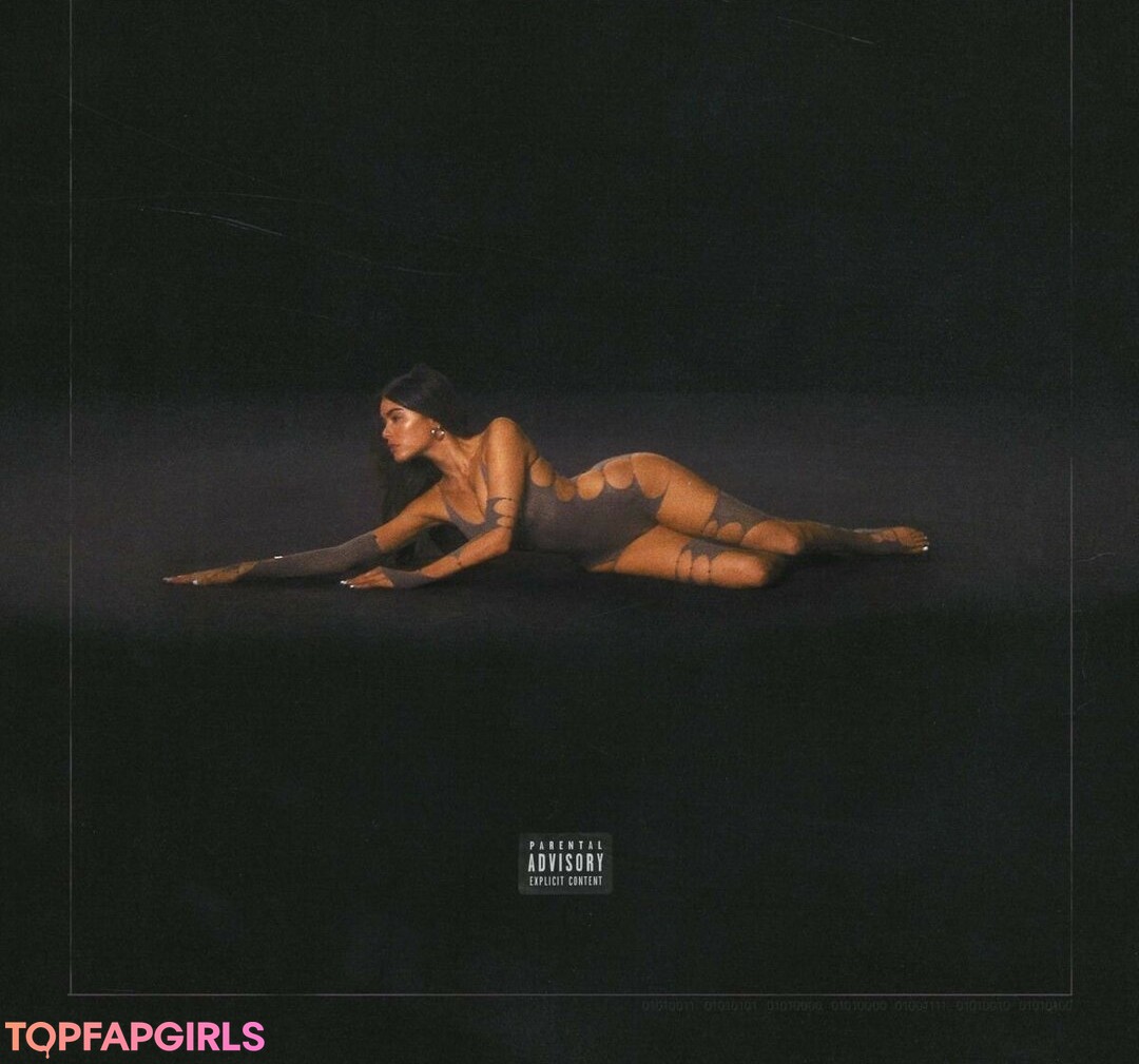 Naakte gelekte OnlyFans-foto van Madison Beer #1003