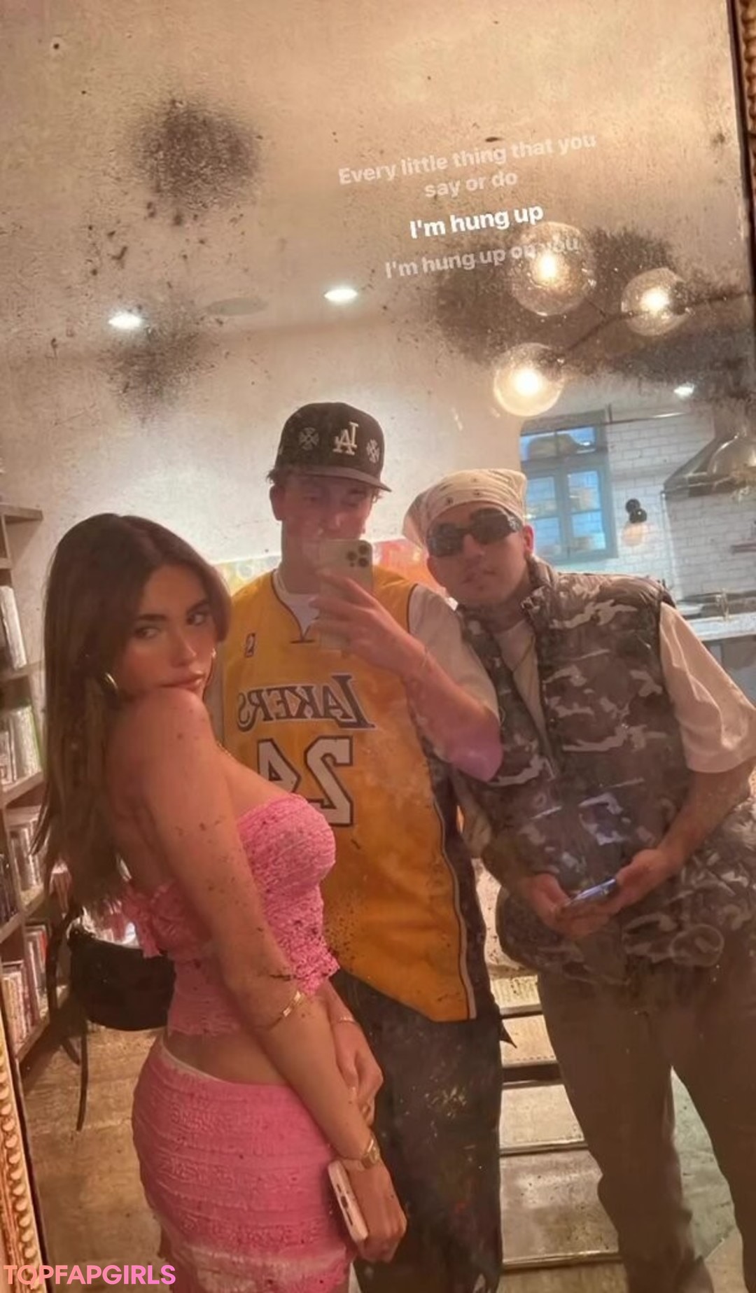 Naakte gelekte OnlyFans-foto van Madison Beer #1068