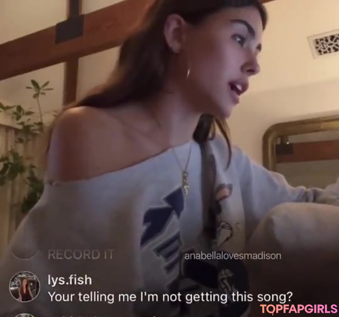 Naakte gelekte OnlyFans-foto van Madison Beer #1099