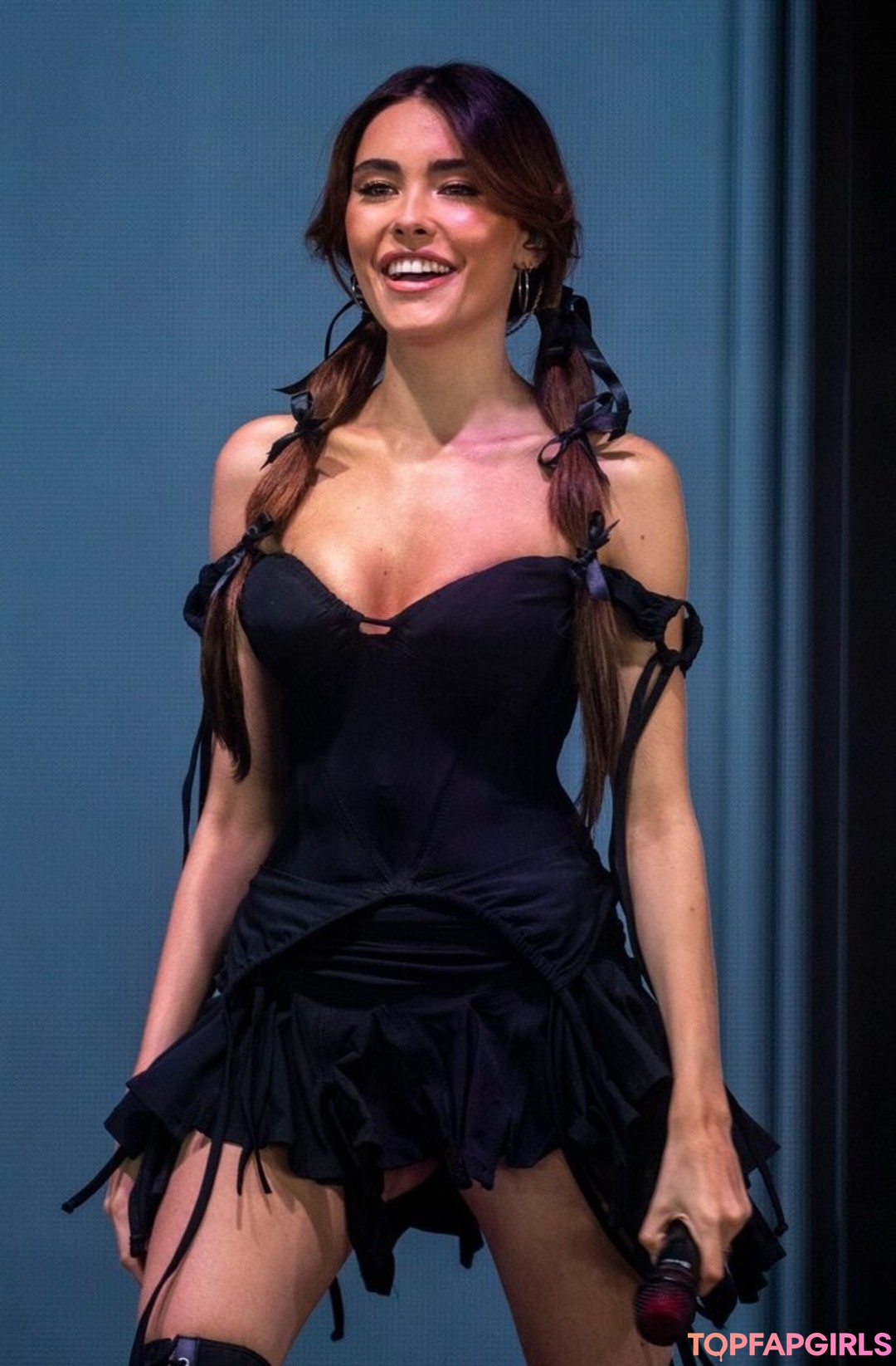 Naakte gelekte OnlyFans-foto van Madison Beer #1152