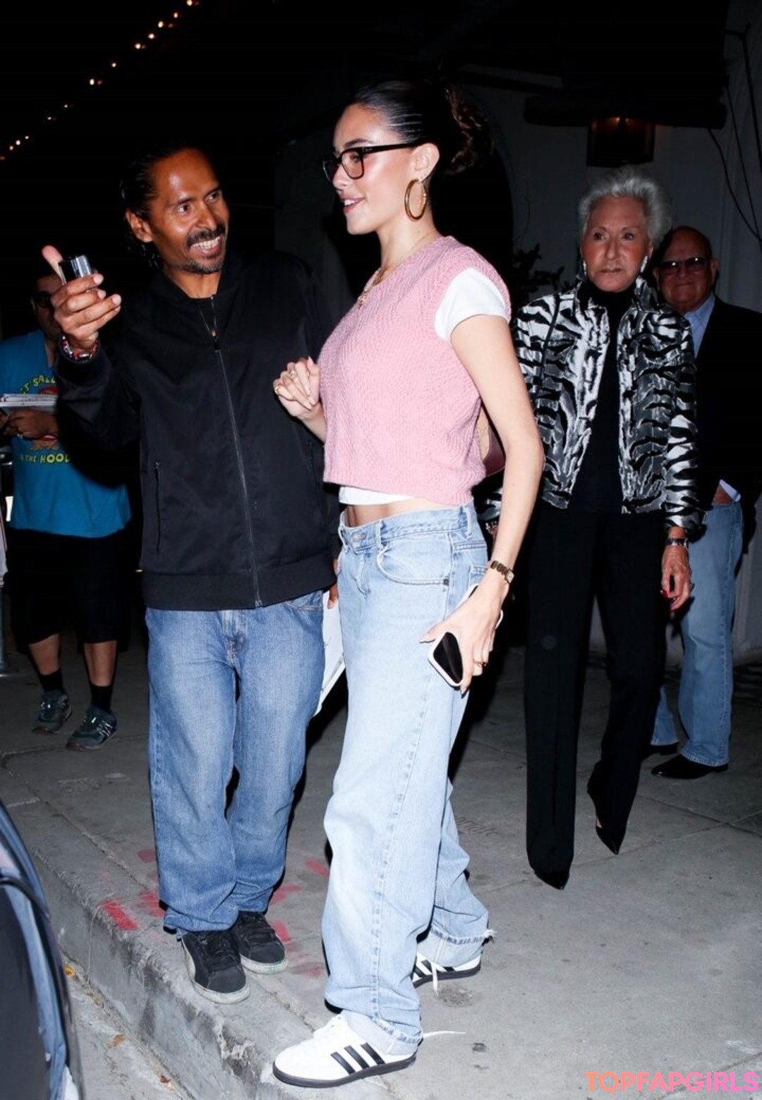 Naakte gelekte OnlyFans-foto van Madison Beer #1183