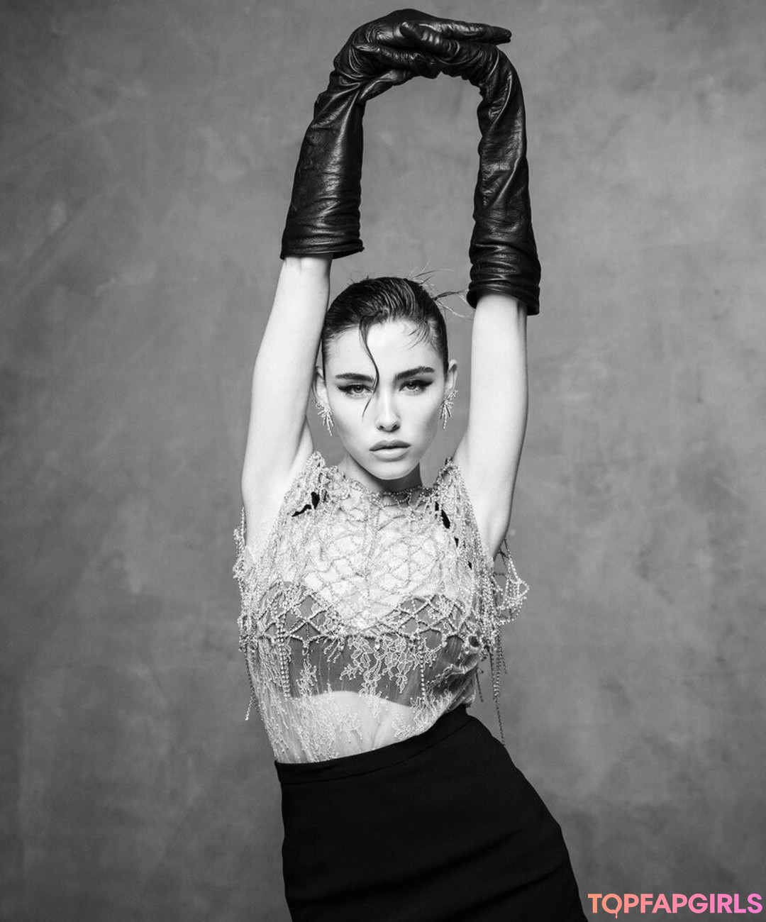 Naakte gelekte OnlyFans-foto van Madison Beer #1285