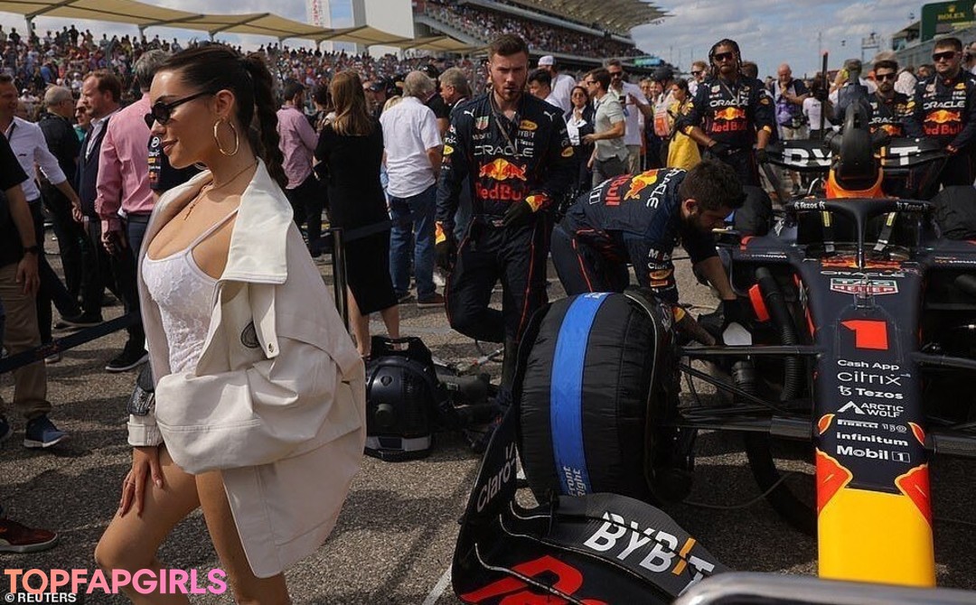 Naakte gelekte OnlyFans-foto van Madison Beer #1382