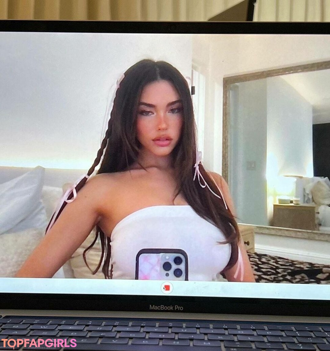 Naakte gelekte OnlyFans-foto van Madison Beer #1620