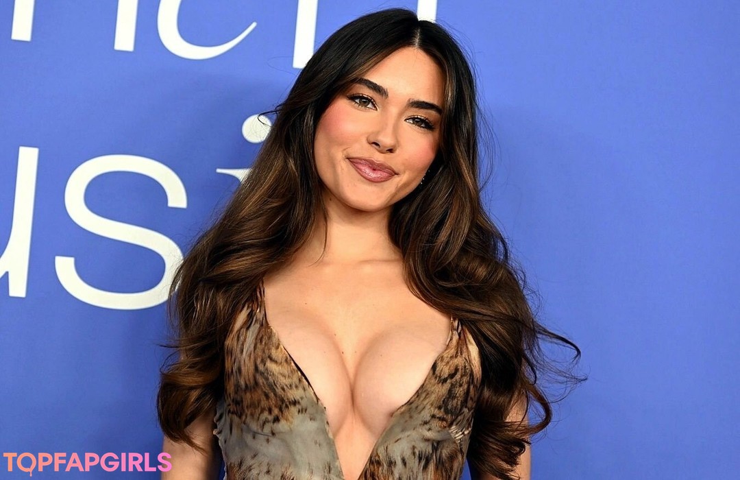 Naakte gelekte OnlyFans-foto van Madison Beer #1796