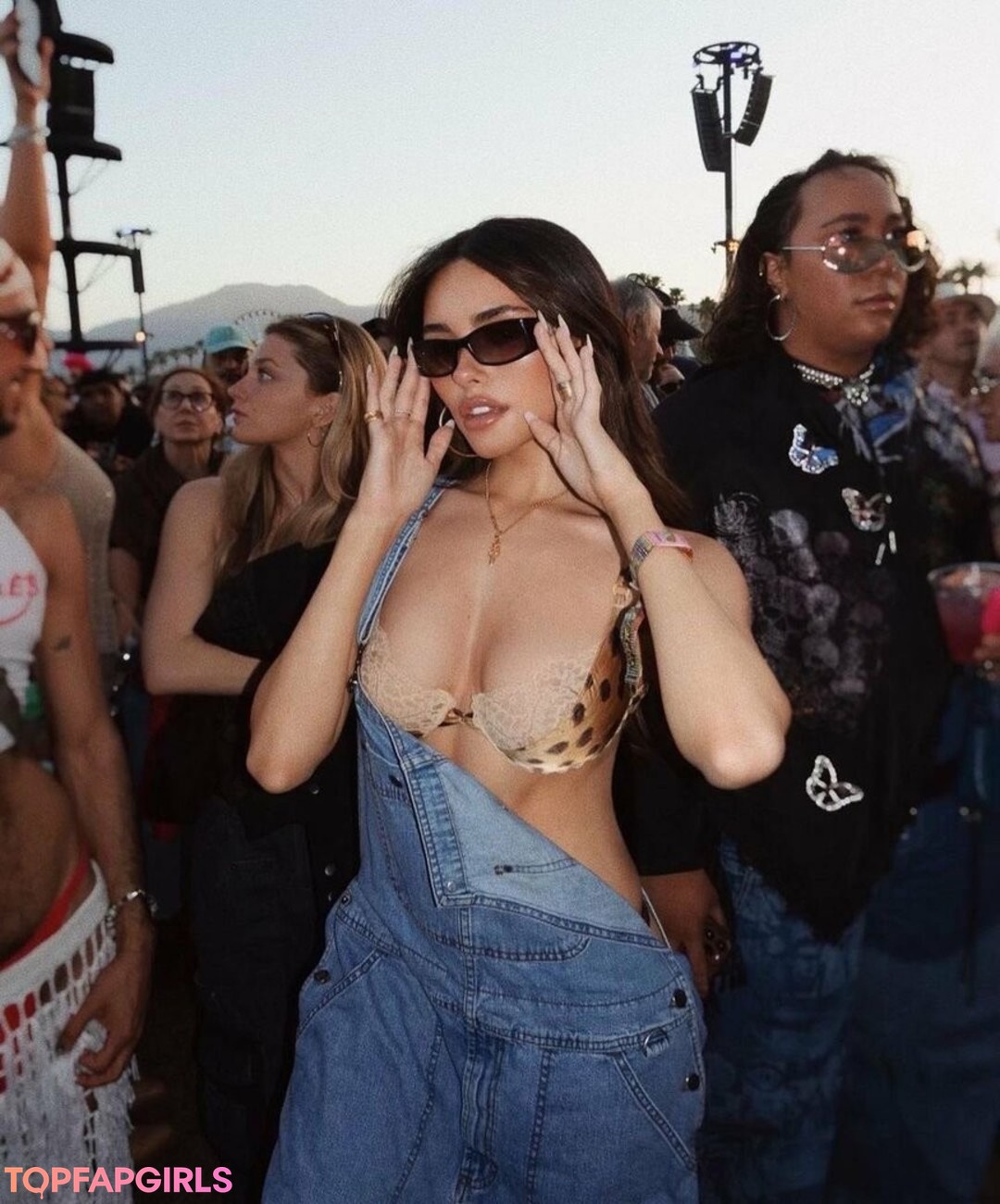 Naakte gelekte OnlyFans-foto van Madison Beer #1803