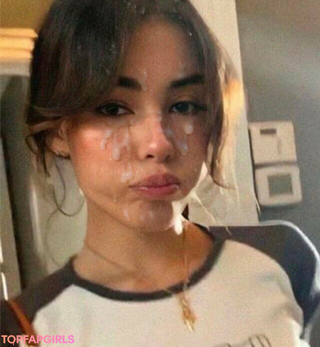 Naakte gelekte OnlyFans-foto van Madison Beer #1890