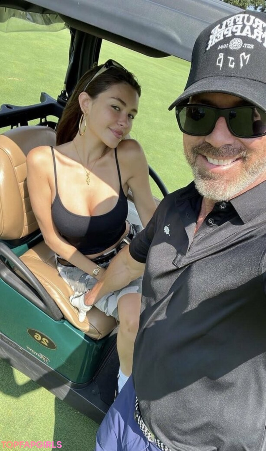 Naakte gelekte OnlyFans-foto van Madison Beer #1947