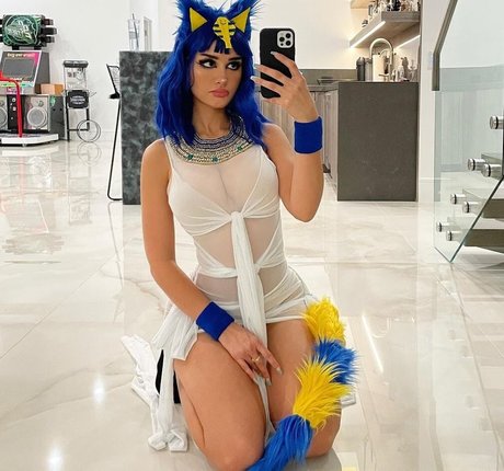 Sssniperwolf