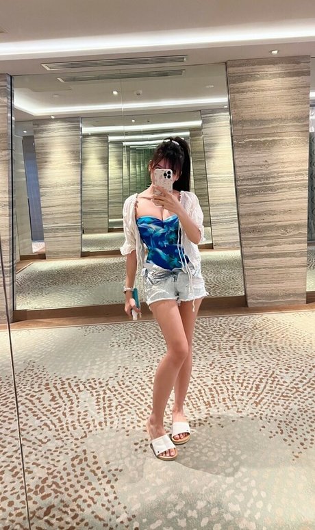 Eeeveenara