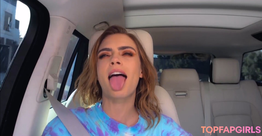 Naakte gelekte OnlyFans-foto van Cara Delevingne #1034