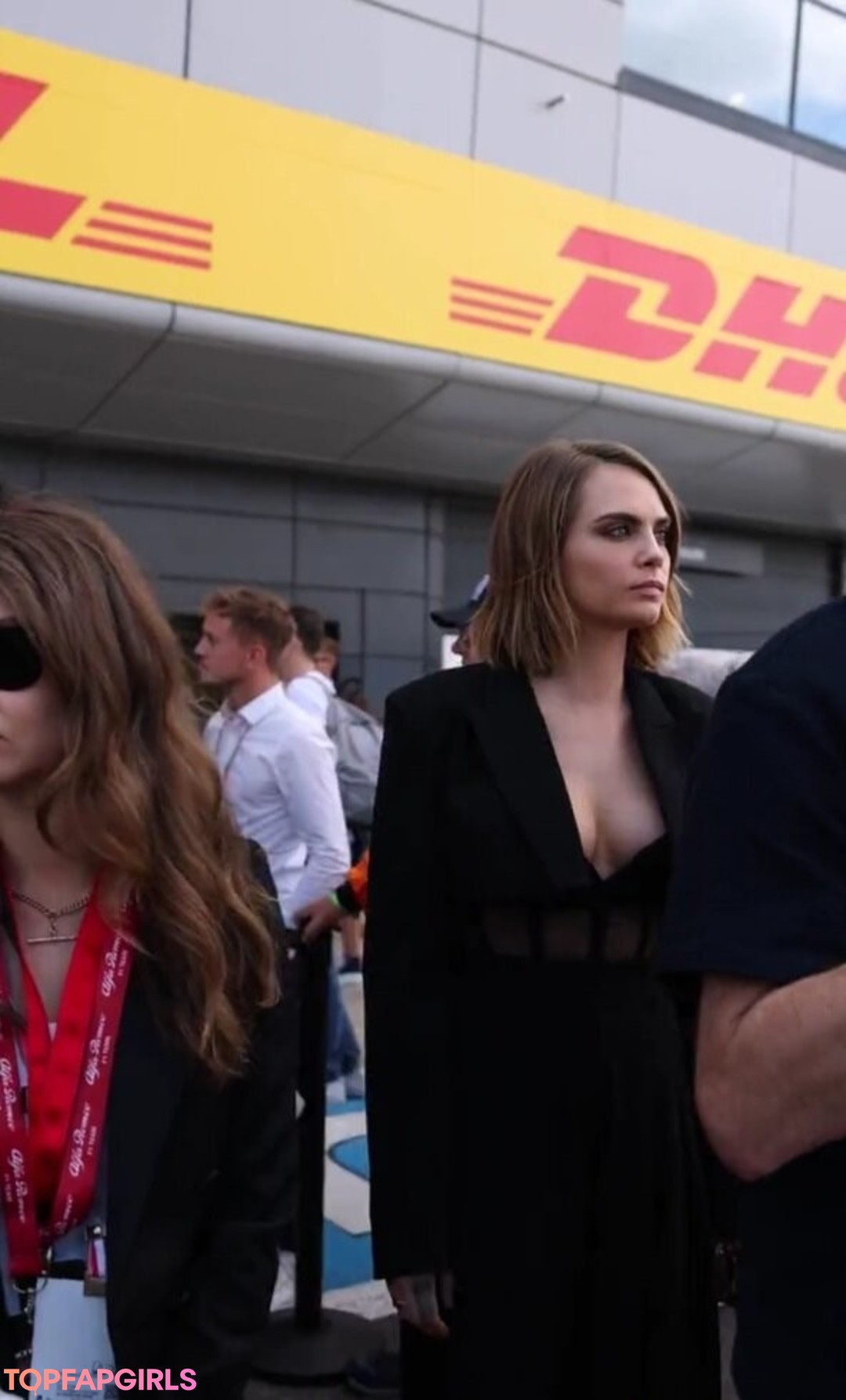 Naakte gelekte OnlyFans-foto van Cara Delevingne #1054