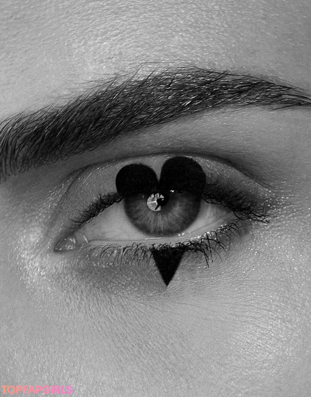 Naakte gelekte OnlyFans-foto van Cara Delevingne #1068